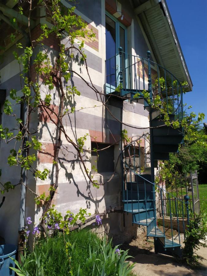 VernaisonLa Fee Des Eaux住宿加早餐旅馆 外观 照片